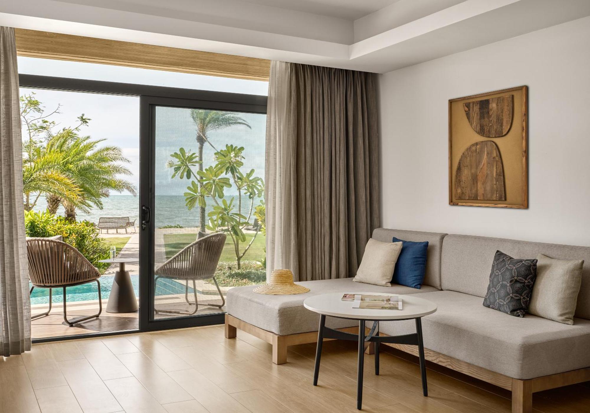 Crowne Plaza Fiji Nadi Bay Resort & Spa, An Ihg Hotel Esterno foto